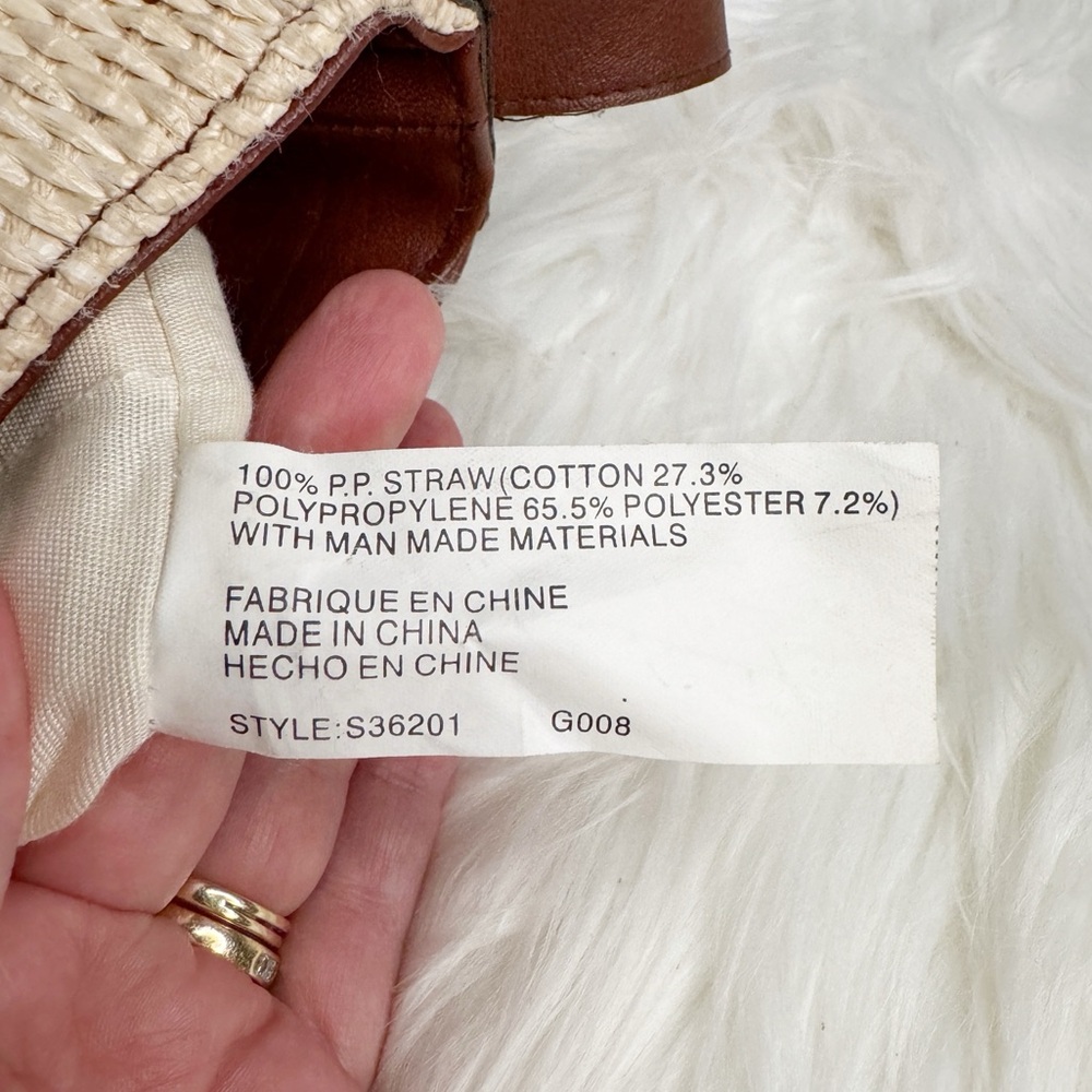 CARLO D’SANTI VEGAN LEATHER STRAW CROSSBODY - Picture 9 of 9